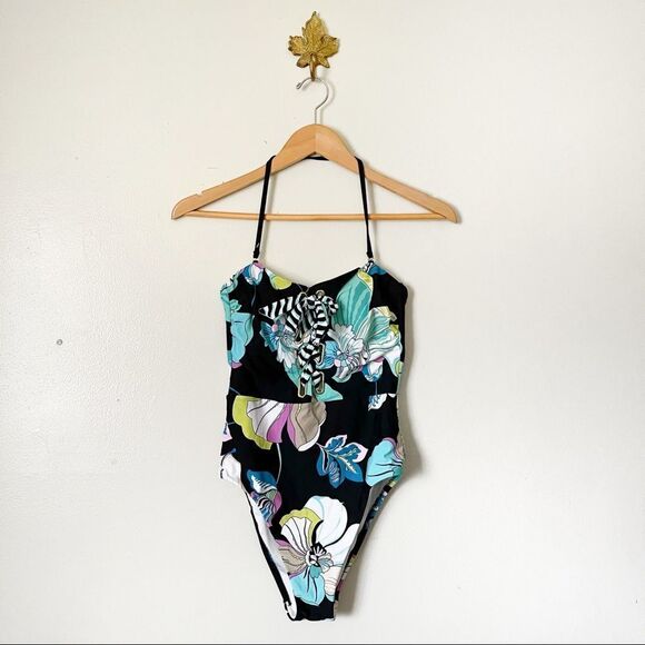 Trina Turk Floral Halter Neck One piece bathing Suit preowned size 6 - Picture 1 of 5